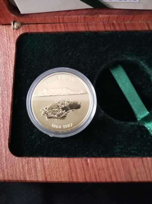 **Nelson Mandela Robben Island 1/2 ounce SOLID GOLD