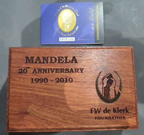 MANDELA 20TH ANNIVERSARY 1/2 OUNCE SOLID GOLD COIN