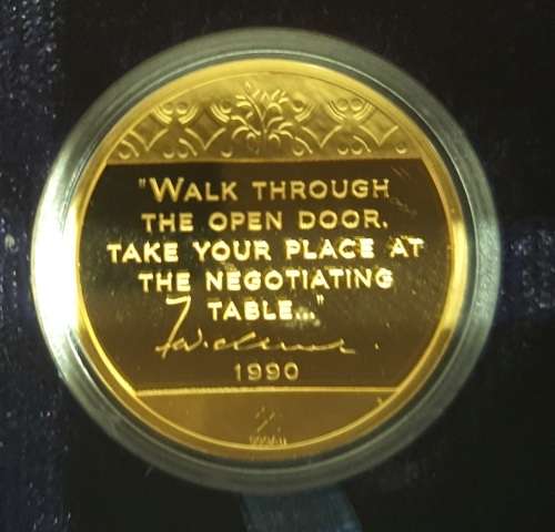 MANDELA 20TH ANNIVERSARY 1/2 OUNCE SOLID GOLD COIN