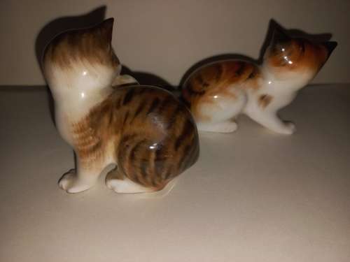 Two Royal Doulton Kittens