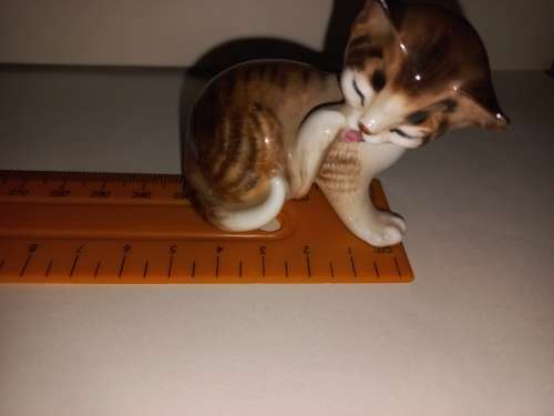 Two Royal Doulton Kittens