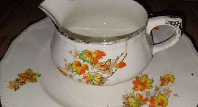 ALFRED MEAKIN DINNER SET