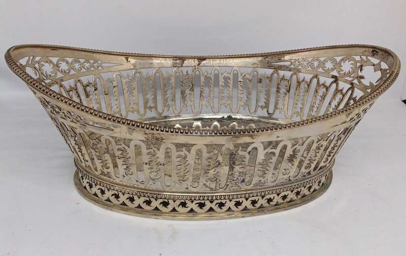 STUNNING HALLMARKED SILVER PIECE