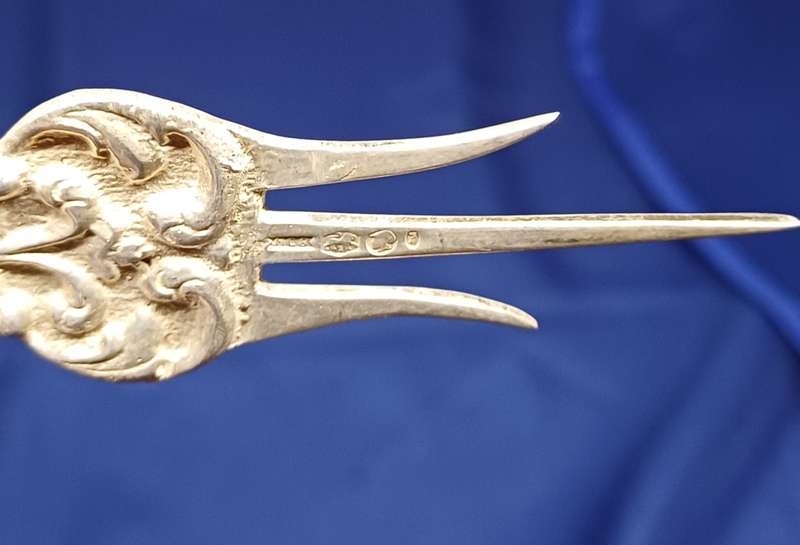 SILVER MANGO FORK