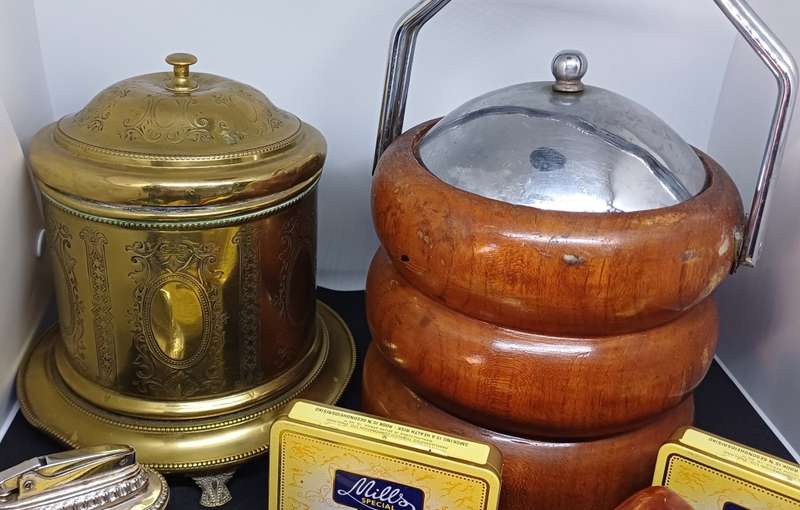 Tobacco holders,tins ,ronson lighter