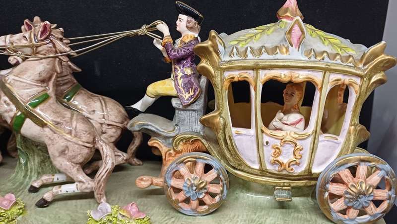 STUNNING PORCELAIN HORSE CARRIAGE