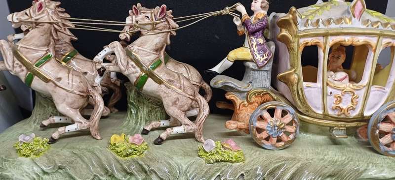 STUNNING PORCELAIN HORSE CARRIAGE