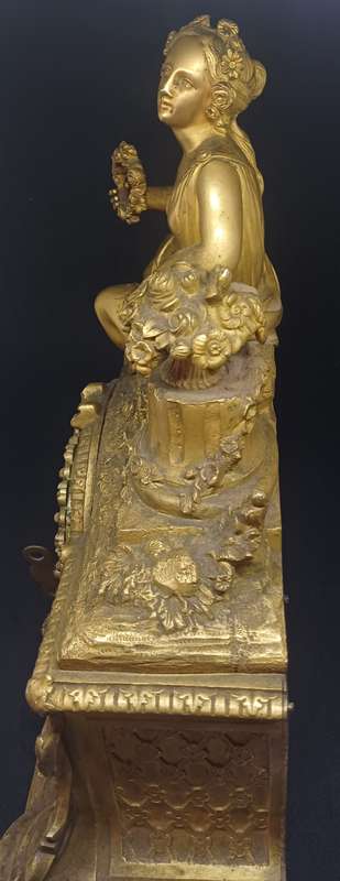 BEAUTIFUL SOLID ANTIQUE CLOCK