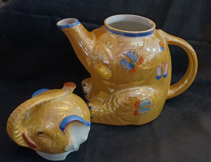 ELEPHANT TEAPOT