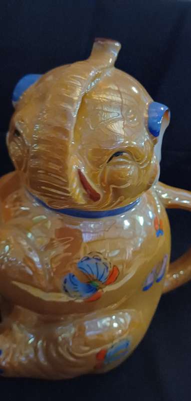 ELEPHANT TEAPOT