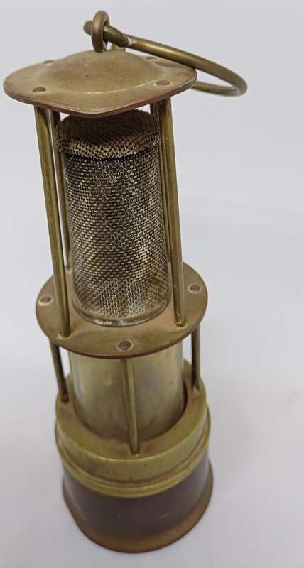 Small miners lamp no markings