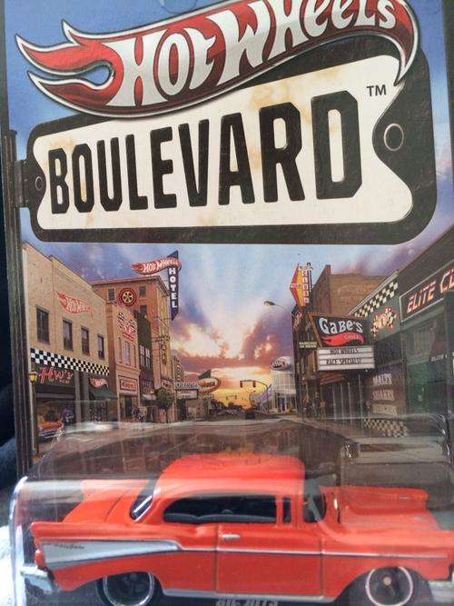 Hot wheels boulevard