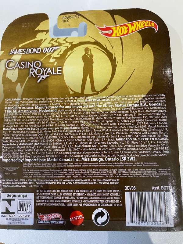 Hot Wheels Retro James Bond Aston Martin Casino Royale