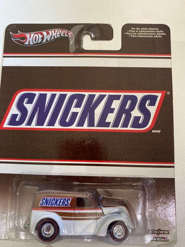 Hot wheels pop culture Snickers