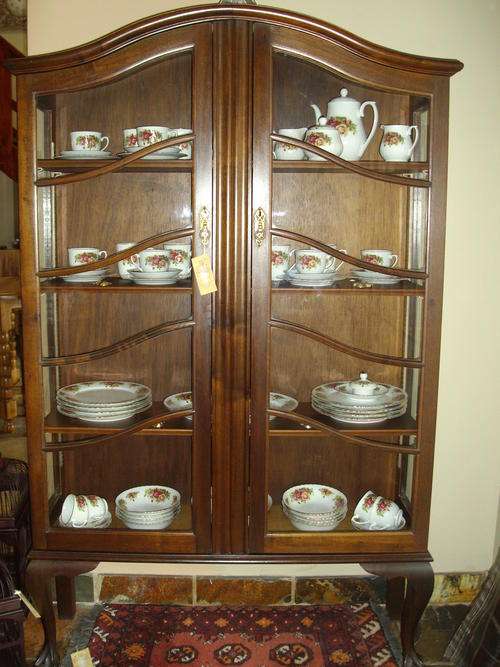 Embuia Display Case