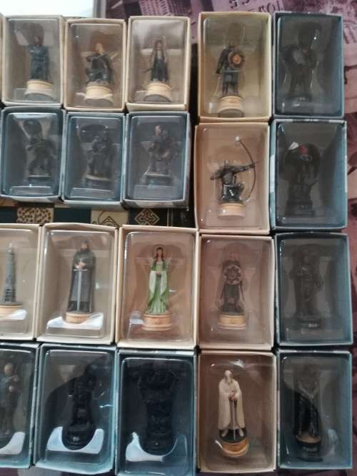 LOTR Complete Chess Set
