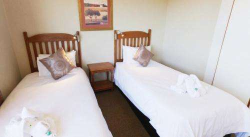 4 - 8 Jun at Midlands Saddle and Trout, 1BR/sleeps 4