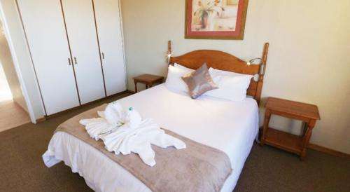 4 - 8 Jun at Midlands Saddle and Trout, 1BR/sleeps 4