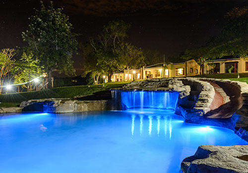 9 - 13 Apr midweek at Hazyview Cabanas (Mpumalanga), 3BR/sleeps 8