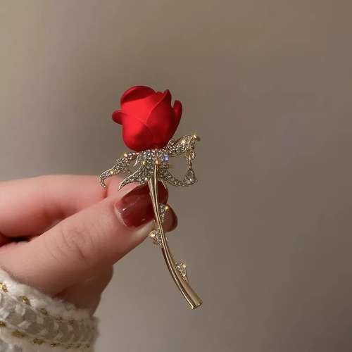 Rose Brooch Gift