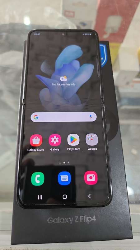 Samsung Z Flip4 Open Box Like New
