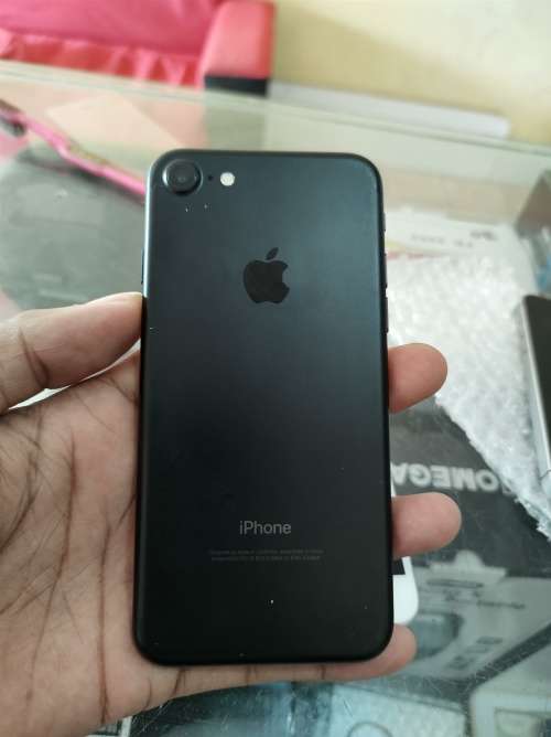 iPhone 7 32GB Excellent Condition