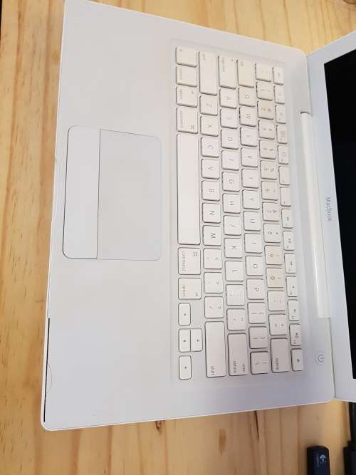 Apple Macbook