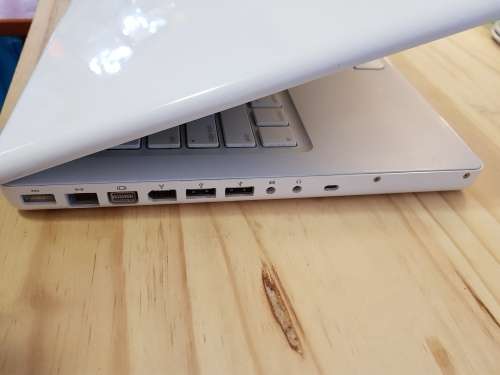 Apple Macbook