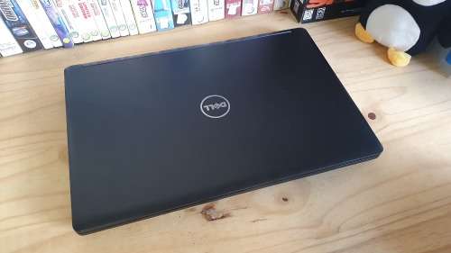 Dell Precision 3520 - Read Description!
