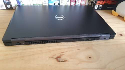 Dell Precision 3520 - Read Description!