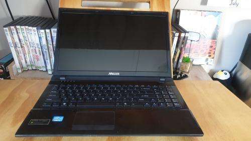 Mecer Laptop // i5 // 16GB // 500GB SSD // 500GB HDD