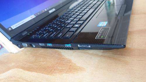 Mecer Laptop // i5 // 16GB // 500GB SSD // 500GB HDD