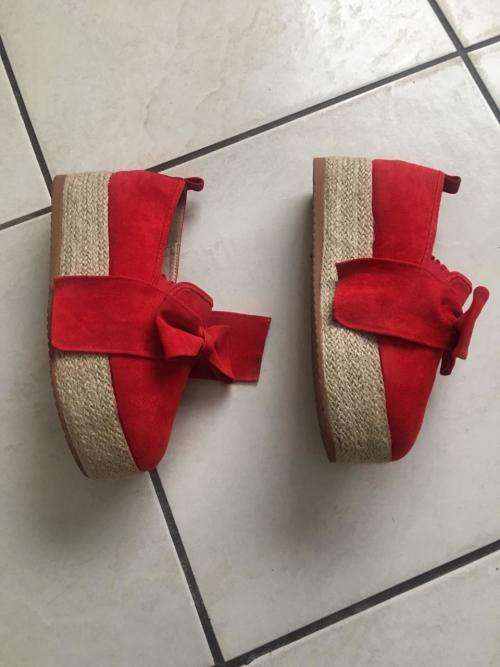 LADIES SHOES