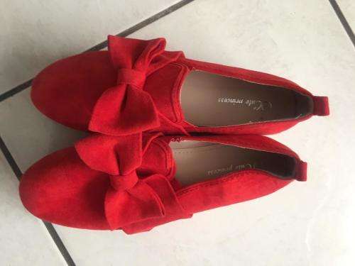 LADIES SHOES