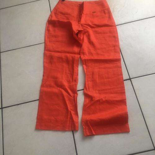 LADIES SUIt
