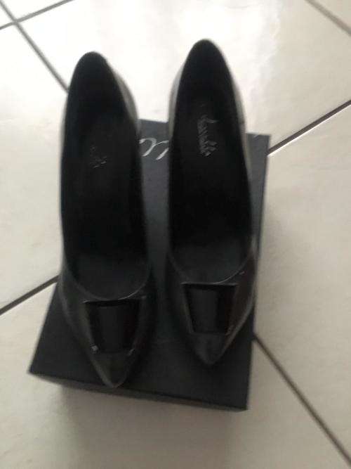 ladies HEELS