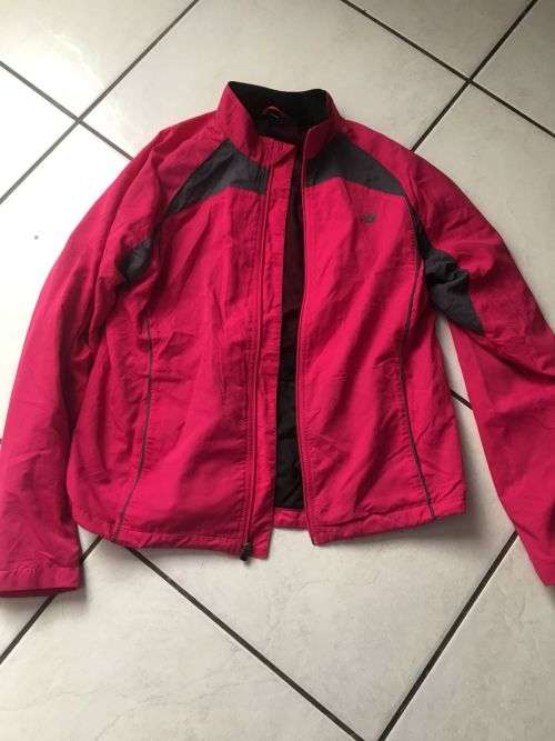 NEW BALANCE JACKET