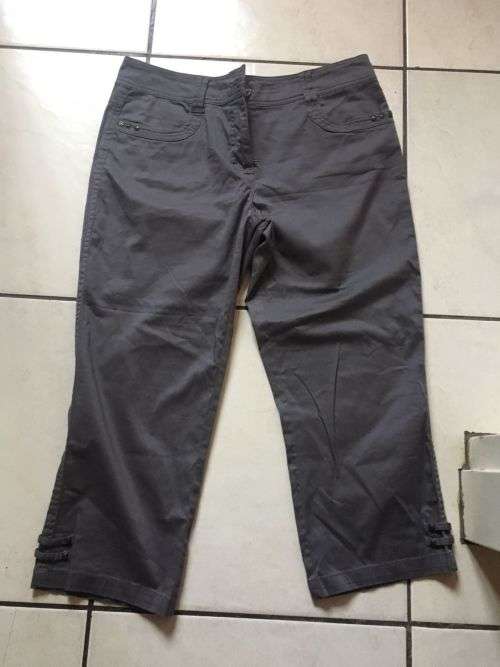 QUEENSPARK PANTS