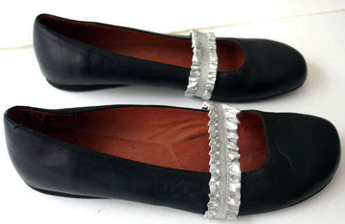 Lola Tau Shoes from Argentina