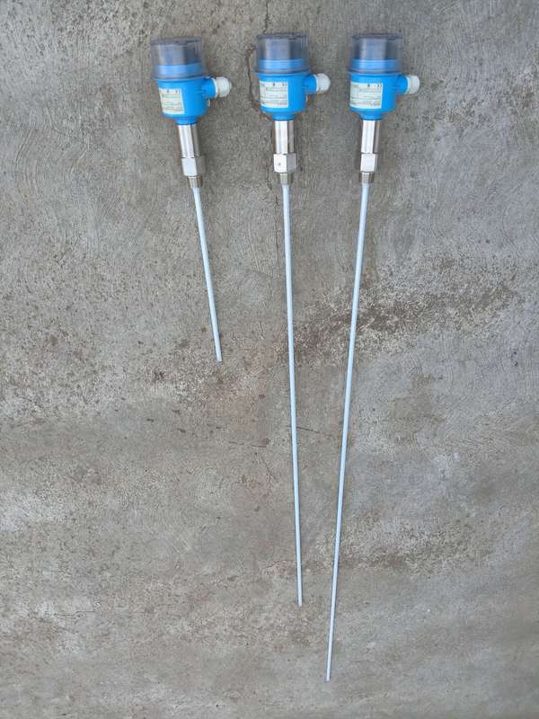 Endress+Hauser FMI51 HART 4-20mA Liquicap M Capacitance Level Transmitter 1620mm