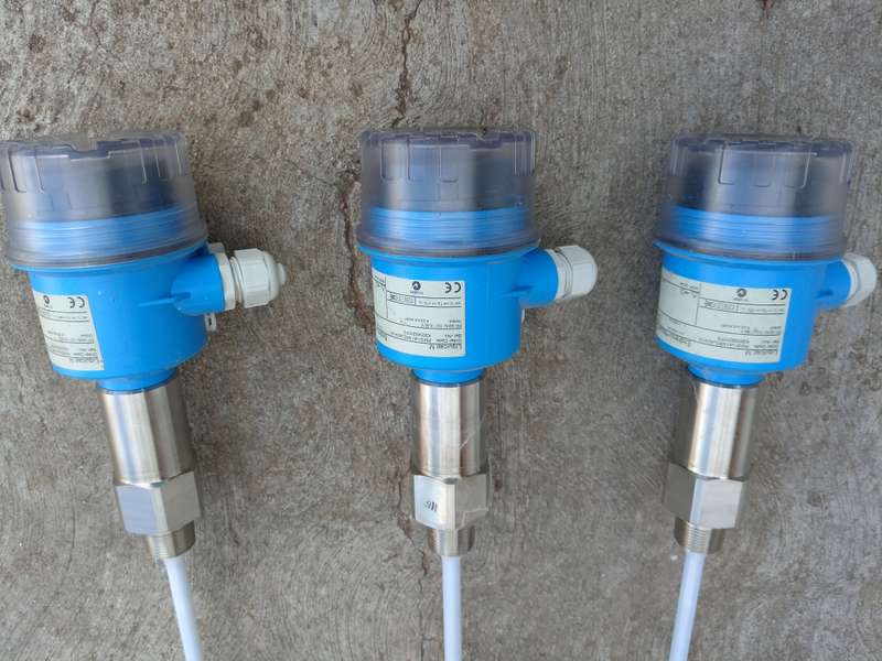 Endress+Hauser FMI51 HART 4-20mA Liquicap M Capacitance Level Transmitter 1620mm