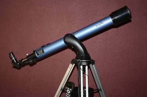Telescope SKYWATCHER D70mm F900mm Refractor SYNSCAN starfinder goto Sky-Watcher