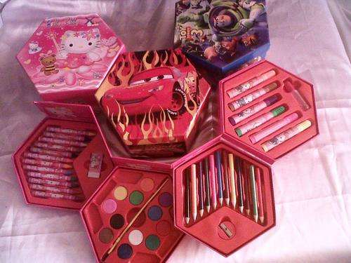 46pc HELLO KITTY, CARS OR TOY STORY STATIONERY SET