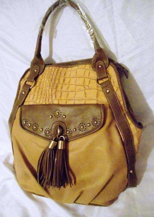 Beautiful Two Toned Ladies Handbag