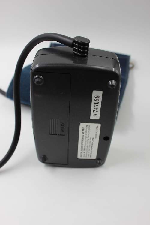 Used SE 2000 Digital Blood Pressure Meter