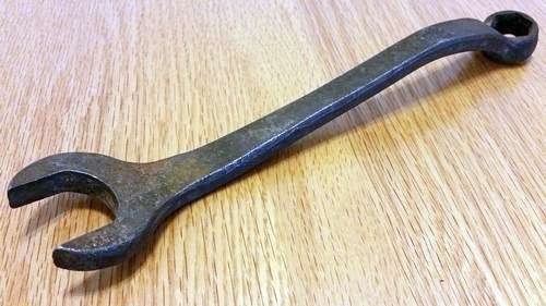 Ford Offset Spark Plug Cylinder Head Wrench - Ford 11047 S - Snailbrand 1930's Left Handed