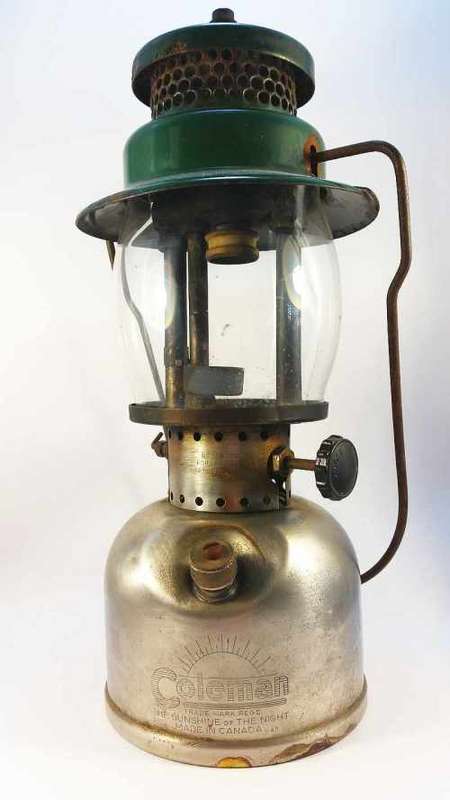 1948 Coleman Lantern Canada - Model 249 "Scout" - Kerosene Lamp