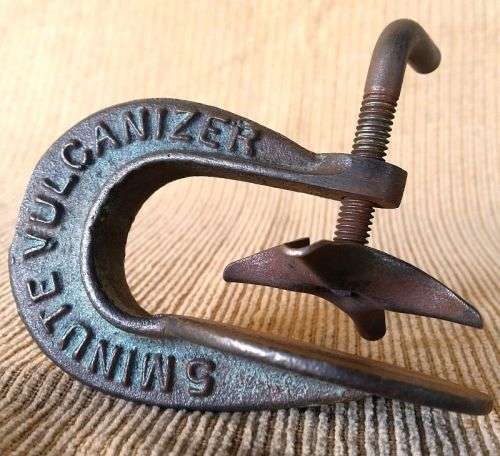 Cast Iron - 5 Minute Vulcanizer - Leggetts Tyre Patch Clamp - Vintage Car Tyre Patch Clamp
