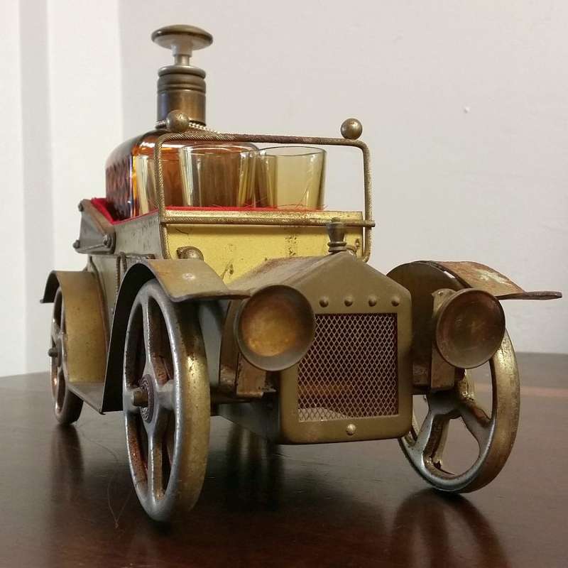 Vintage Styled Model A Car - Musical Decanter Car "How Dry I Am" - Whisky Sherry Port with 6 Glasses