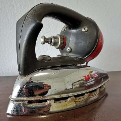 Tilley Paraffin Iron - Model D N 250 A - Domestic Pressure Iron Tilley UK